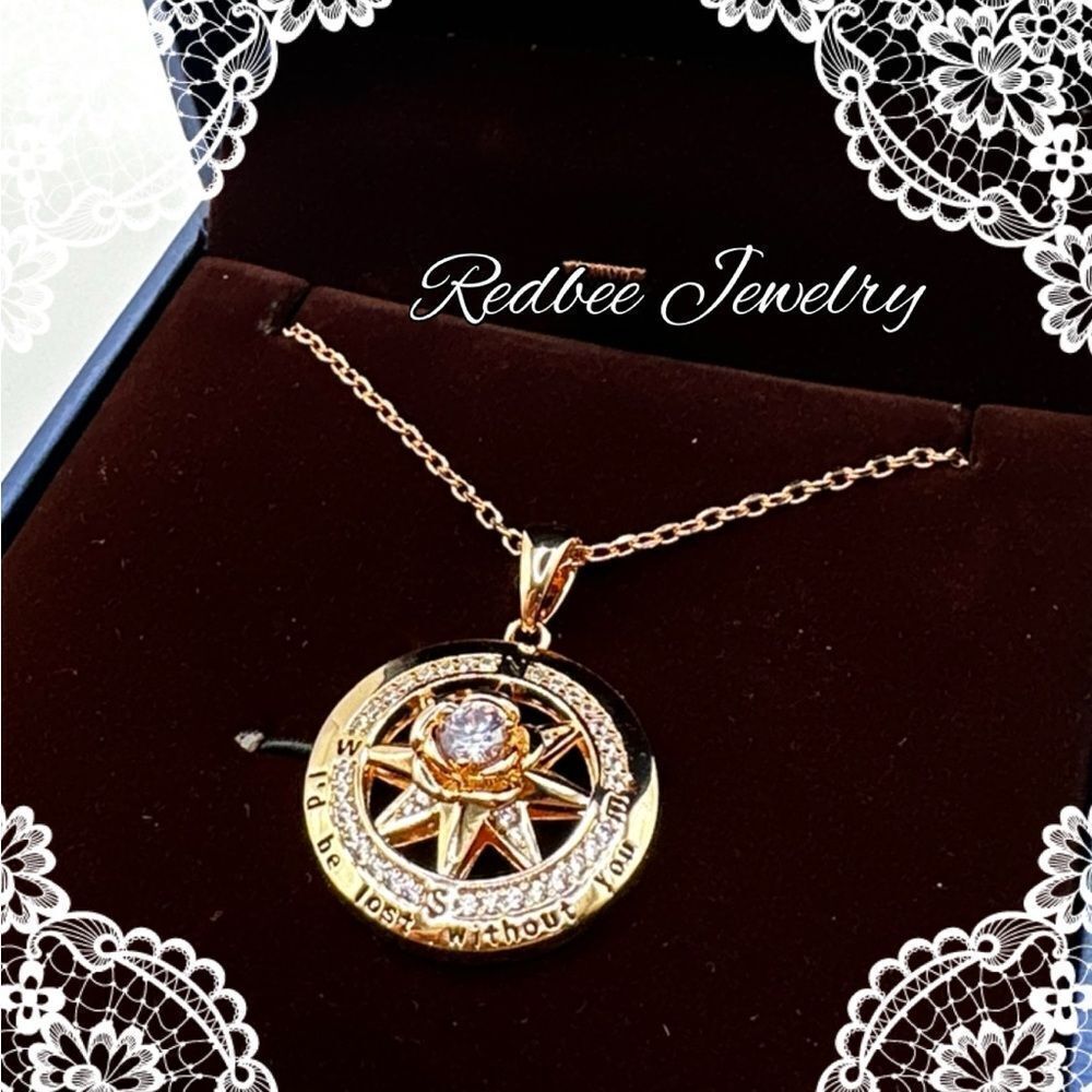 NIB Redbee 18kt GP, Yellow gold over s925, light purple CZ compass necklace!